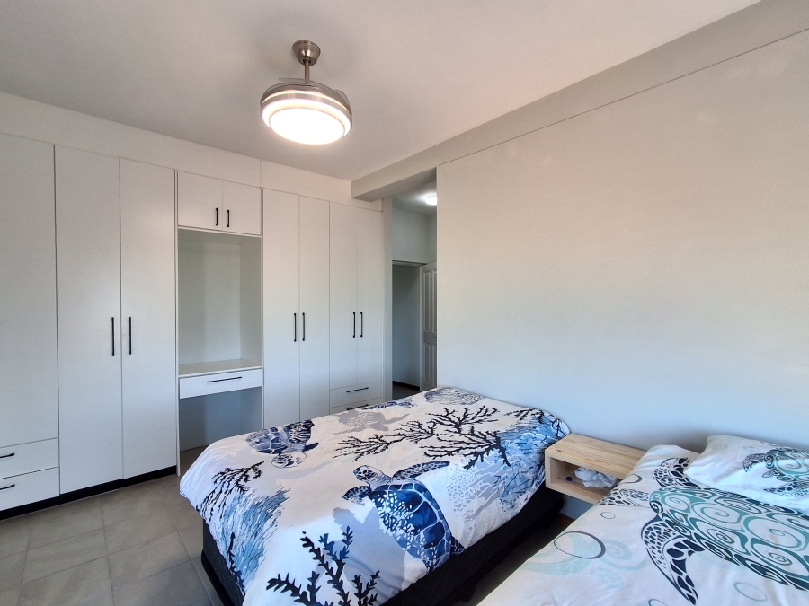 5 Bedroom Property for Sale in Stilbaai Oos Western Cape